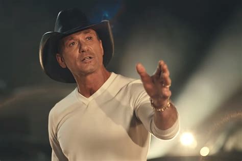Tim McGraw Is Feeling Nostalgic In Standing Room Only Video WKKY Country
