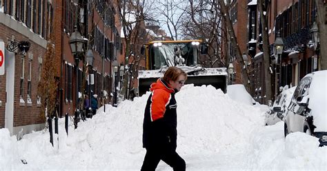 Blizzard 15 Boston Outlines Plans For Massive Snow Removal