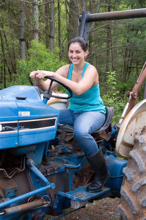 Finally Wife Posed Nude Wtractorpics Added Allischalmers Forum Page 1