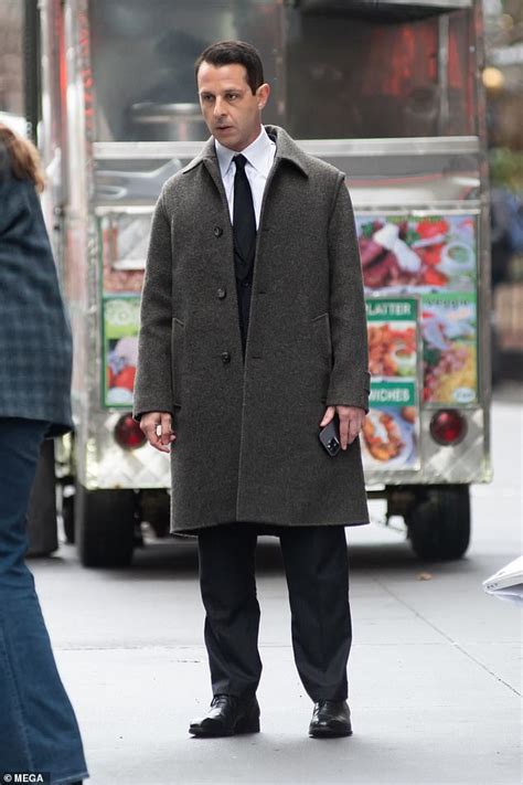 Jeremy Strong Films A Fiery And Emotional Scene For Season 4 Of Succession Daily Mail Online