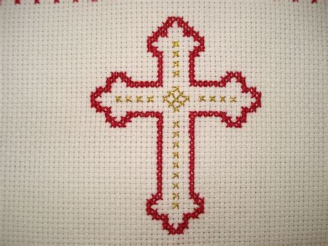 With over 17,000 cross stitch patterns, leaflets and books available, we're sure you can find the perfect pattern! 300 best Crafts - religious Cross Stitch images on Pinterest