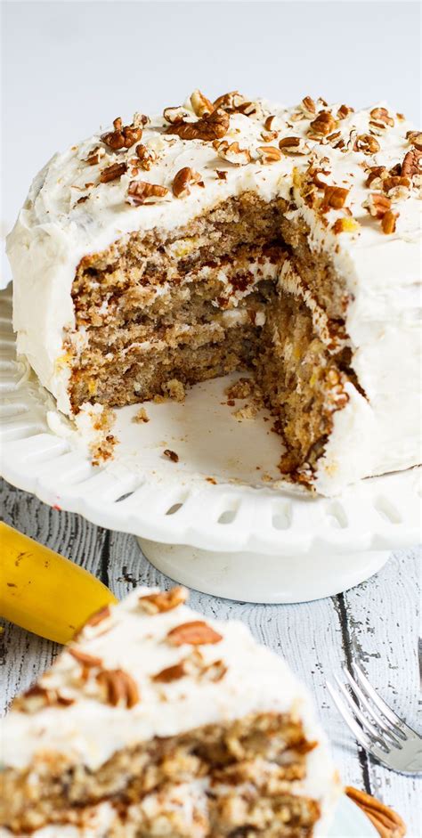 Jan 06, 2020 · the classic southern oil cake is flavored with banana, pineapple, pecans, lots of warm spices, and topped with a tangy cream cheese frosting. Hummingbird Cake is a dense and moist southern cake flavored with pineapple, banana, and pecans ...