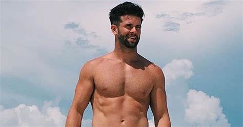 The Bachelorettes Jed Wyatt Shirtless Pictures Popsugar Celebrity