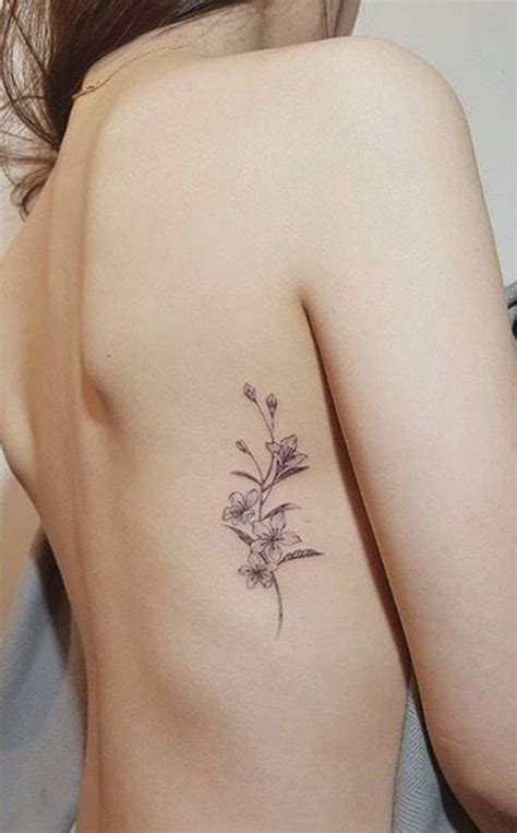 30 Delicate Flower Tattoo Ideas Mybodiart