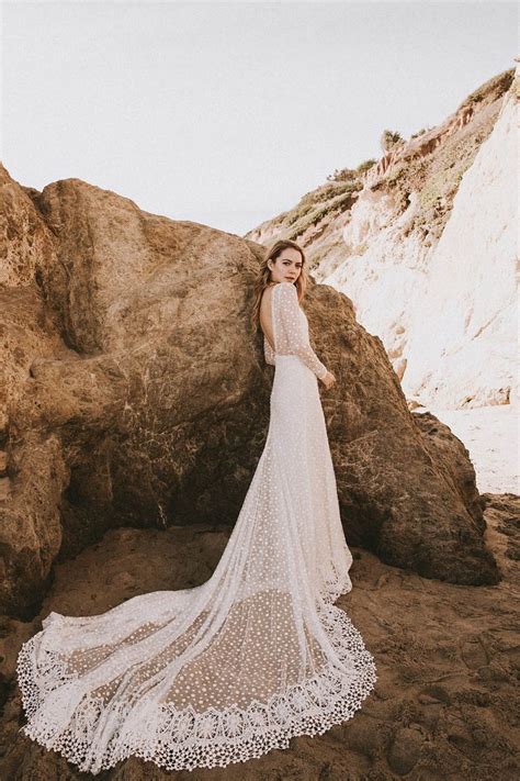 26 Beach Wedding Dresses Perfect For A Seaside Ceremony