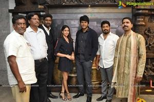 It additionally stars srikanth tyangar, subbaraya sharma, tnr in vital roles. In Pics - Vivaha Bhojanambu Restaurant Launch, Secunderabad
