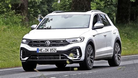 2022 Volkswagen T Roc Facelift Caught Undisguised Automotive Daily