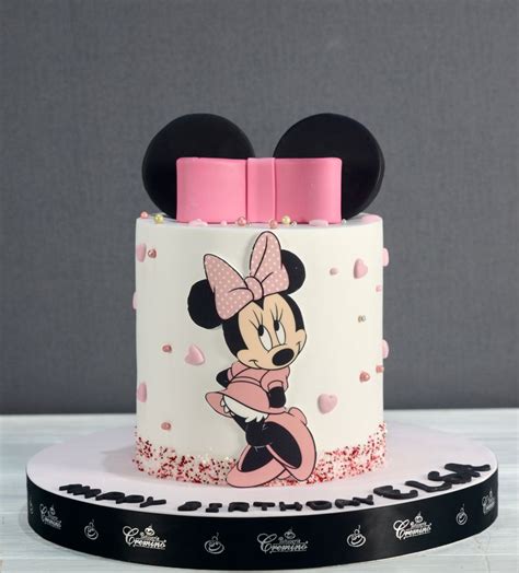 Pin By Adrienn Lázók On Torták Minnie Mouse Cake Minnie Mouse