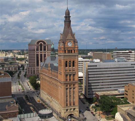 Milwaukee City Hall Repair To Begin In January Milwaukee