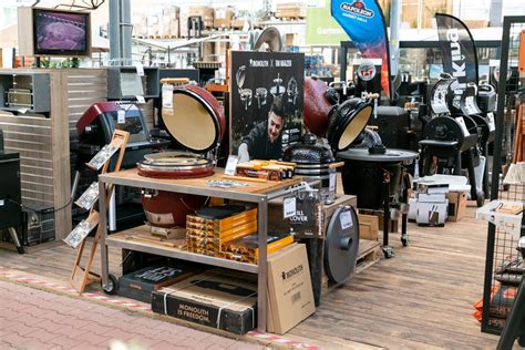 Fliesen werden klassischerweise vor allem in der küche und im bad genutzt, um wände oder böden damit zu verkleiden. Grillwelt - Produkte rund ums Grillen - Mobau Thelen