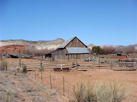 Finde bilder, die zum thema amerika und landschaft passen. Kostenlose foto : Landschaft, Rock, Wildnis, Berg, Bauernhof, Prärie, Tal, Ranch, USA, Amerika ...