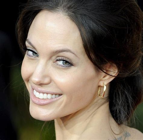 Action Spektakel Wanted Wie Angelina Jolie Um Die Ecke Schießt Welt