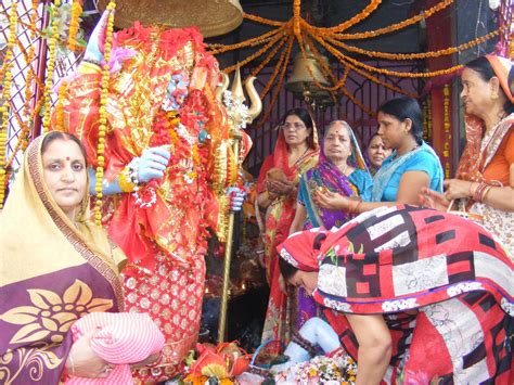 नवरात्रि के सातवें दिन मां कालरात्रि की पूजा से दूर होगा मृत्यु का डर जानें पूजन विधि और मंत्र