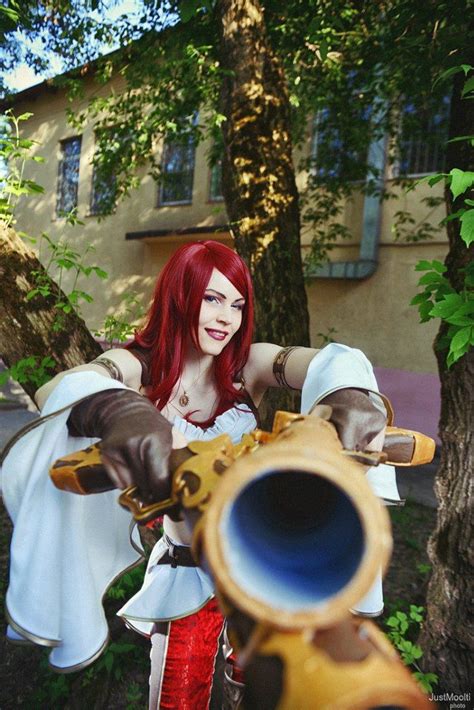 Miss Fortune Cosplay Miss Fortune Cosplay Fortune