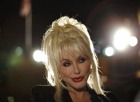 Celebrate christmas together don`t stay home ! Dolly Parton: Die besten Zitate der Country-Legende - DER ...