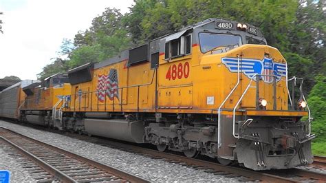 Pair Of Union Pacific Emd S On Csx Autorack Train Youtube