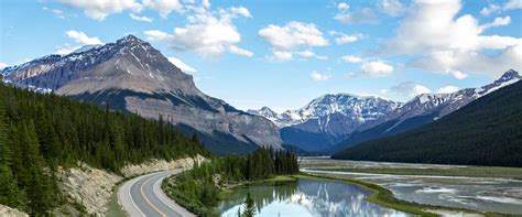 Columbia Icefield Adventure And Glacier Skywalk Tour Discover Banff Tours