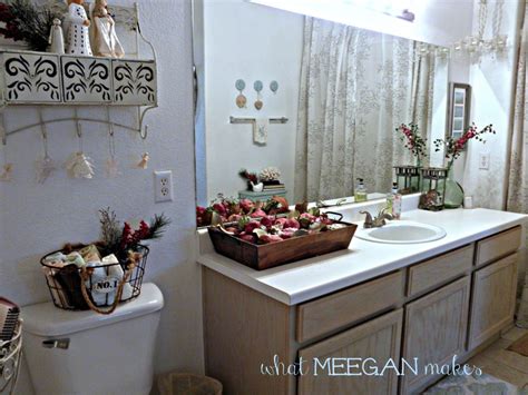 Guest Bathroom Christmas Decor  What Meegan Makes