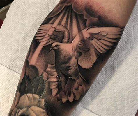 Aggregate 70 Dove Shoulder Tattoo Latest Ineteachers