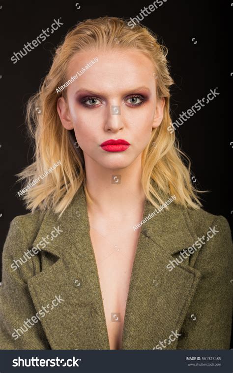 Sexy Blonde Fashion Beauty Photo Stock Photo 561323485 Shutterstock