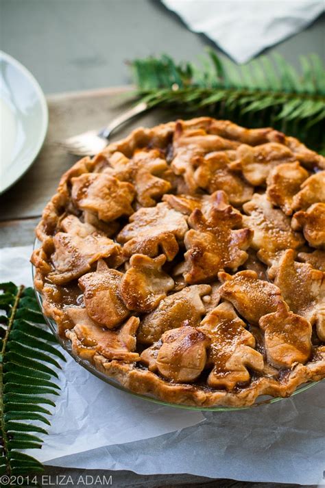 Notes From My Food Diary Apple Pear Praline Pie