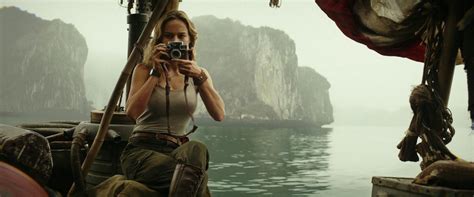 Naked Brie Larson In Kong Skull Island