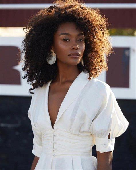 Pin By Thandi Bosman On Beauty Beautiful Dark Skin Natural Hair