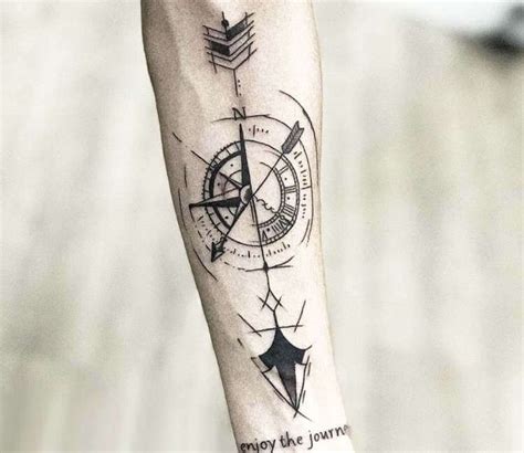 Photo Compass And Arrow Tattoo By Pedro Goes Photo 26307 Tattoos