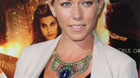 kendra wilkinson wants to remove breast implants life and style life and style