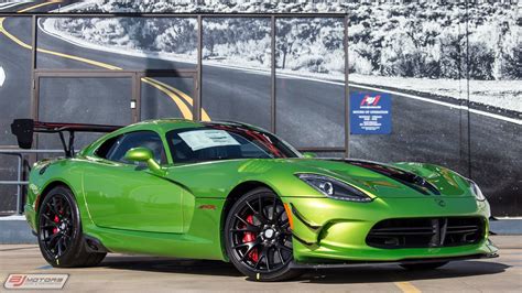 2017 Dodge Viper Acr Extreme In Snakeskin Green With 8 Miles Youtube