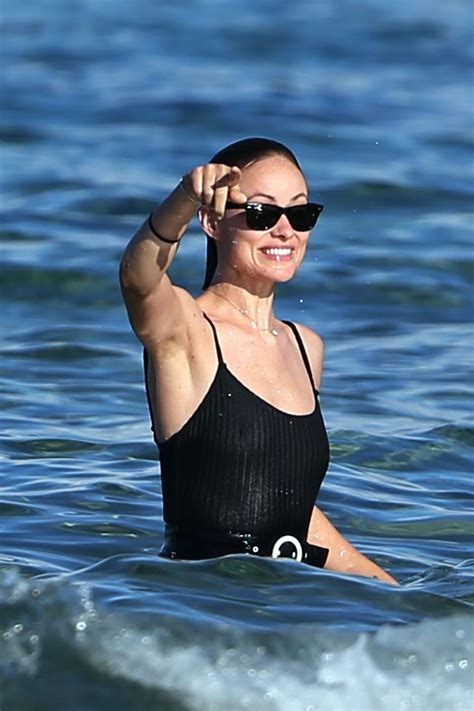 Olivia Wilde In A Black Swimsuit Paddle Boarding In Hawaii 11262017 • Celebmafia