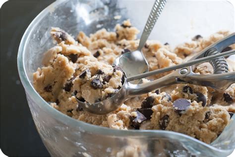 I went on a quest a few years ago to gather all the things that i love about chocolate chip cookies and turn them into one recipe. Six Degrees of ... Chocolate Chip Cookies - Bake at 350°