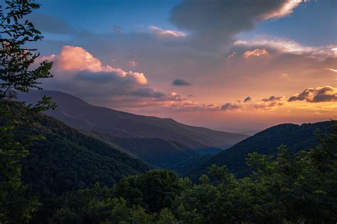 Sunrise In The Blue Ridge Mountains Of North Carolina Oc 5616x3744