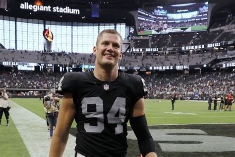 Carl Nassib Lit Up His Instagram Story With Hearts And His Babefriend Babefriend Nfl Players
