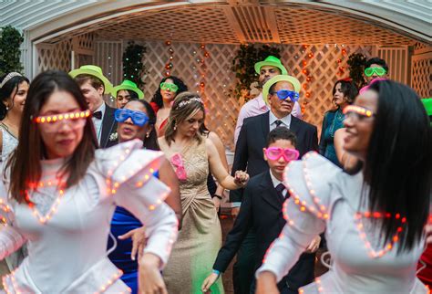 Breaking the Mold: Crafting a Unique and Memorable Wedding Experience