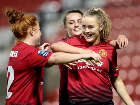 Manchester United Women win promotion Super League after thrashing
