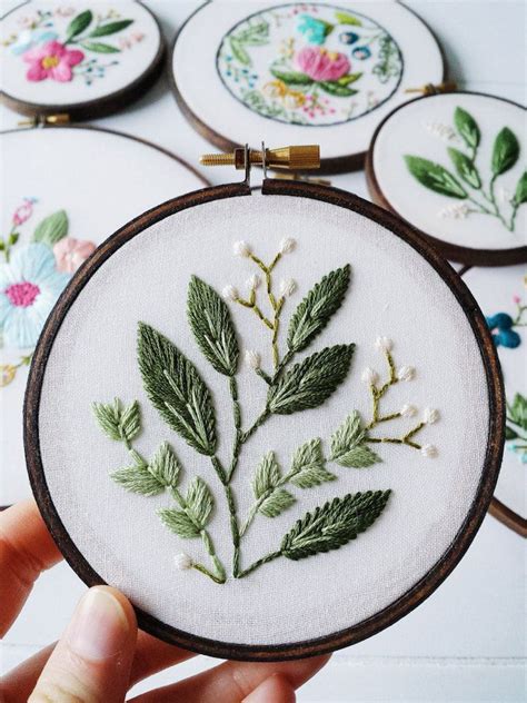 Embroidery On Paper In 2020 Embroidery Hoop Art Paper Embroidery