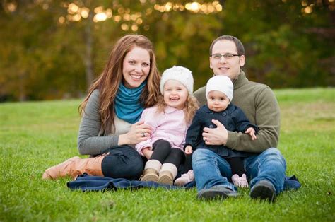 These photos will become a treasured. Spring Family Portrait Mini Sessions | My Family Photo ...
