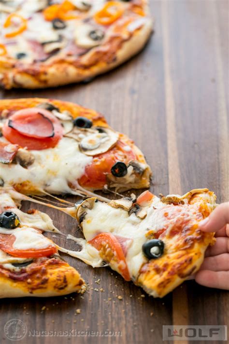 Griechische hackfleischpizza ein rezept aus griechenland aus der kategorie hauptgericht. ...Homemade Individual Pizzas and Giveaway ...