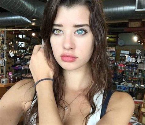 Sarah Mcdaniel Model With Heterochromia Different Colored Eyes Beautiful Eyes Pretty Eyes