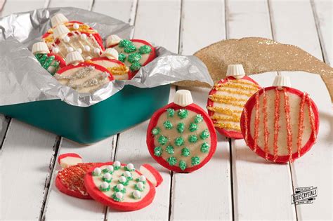 How To Create The Perfect Christmas Cookie Tin Dixie Crystals