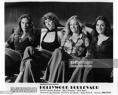 Mary Woronov And Tara Strohmeier With Others In A Scene From The Film ニュース写真 Getty Images