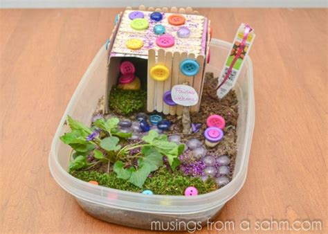 31 Kid Crafts To Celebrate National Craft Month Momtrends