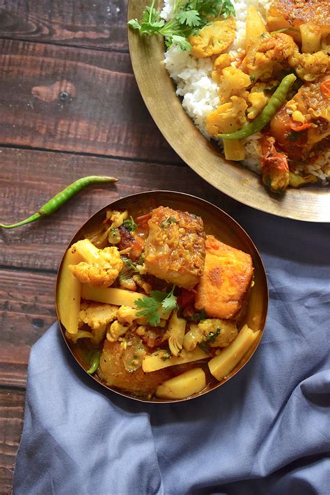 Assamese Fish Curry With Cauliflower Potatoes Assamese Recipes