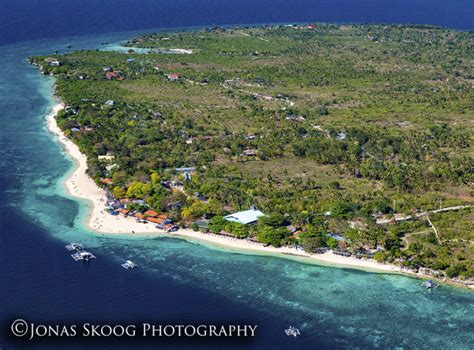 Essential Travel Guide For Moalboal Beach Cebu Philippines