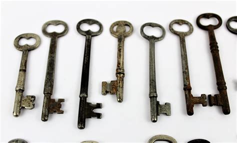 Antique Skeleton Keys 22 Antique Keys Rustic Skeleton Keys