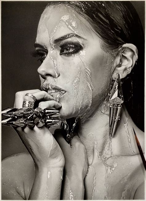 Highly Detailed Close Ups Of Amazing Hyper Realistic Pencil Drawings