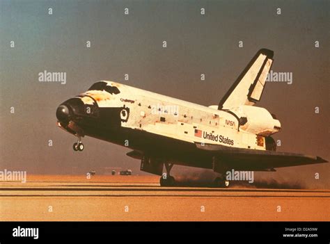 Space Shuttle Challenger Landing After Mission Sts61 A 11685 Stock