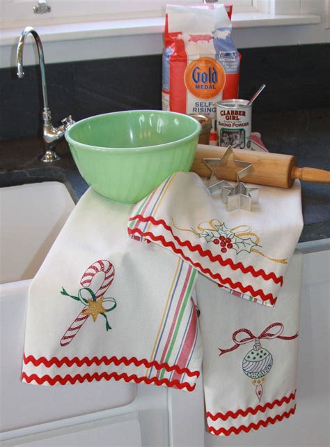 Hand Embroidery Pattern Merry Merry Dish Towels