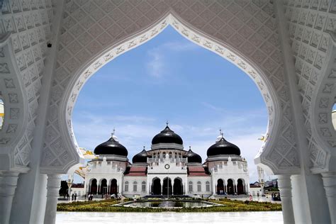 Photo Enchanted By Acehs Iconic Landmarks The Jakarta Post
